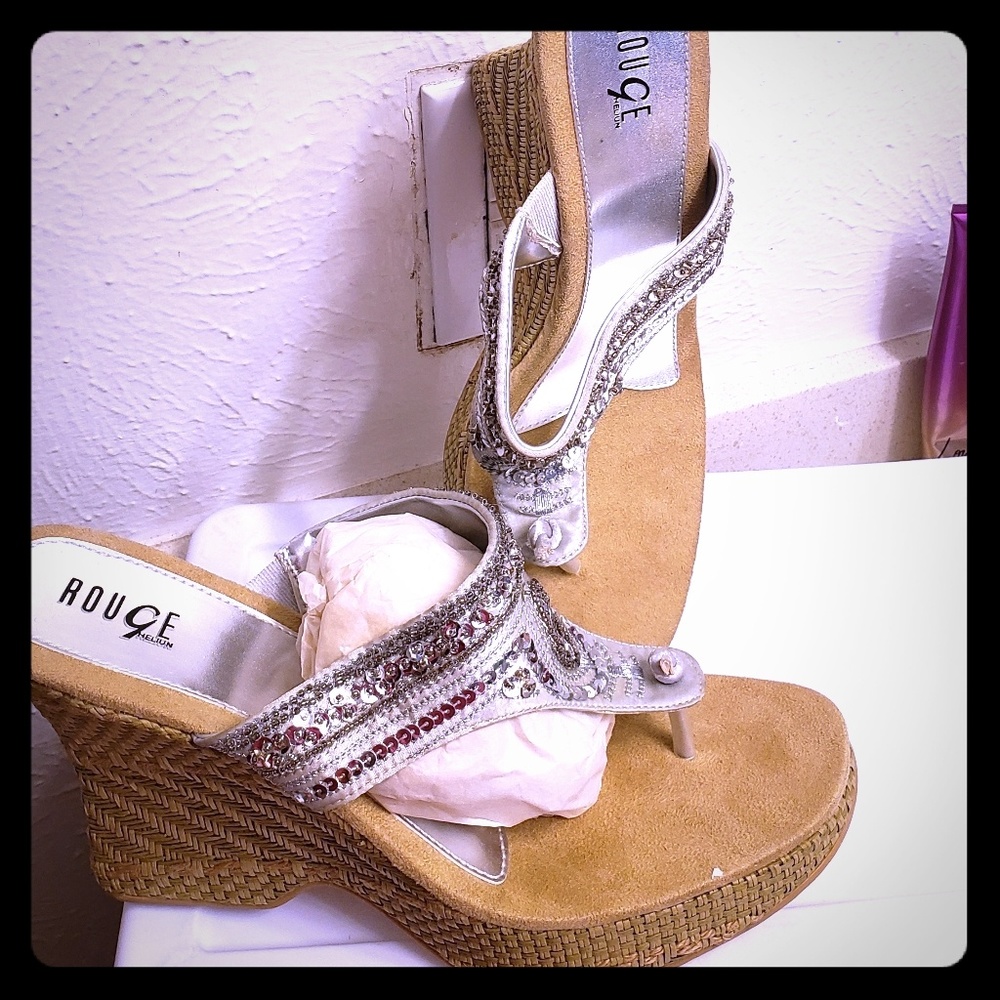 Wedge woven silver summer heels